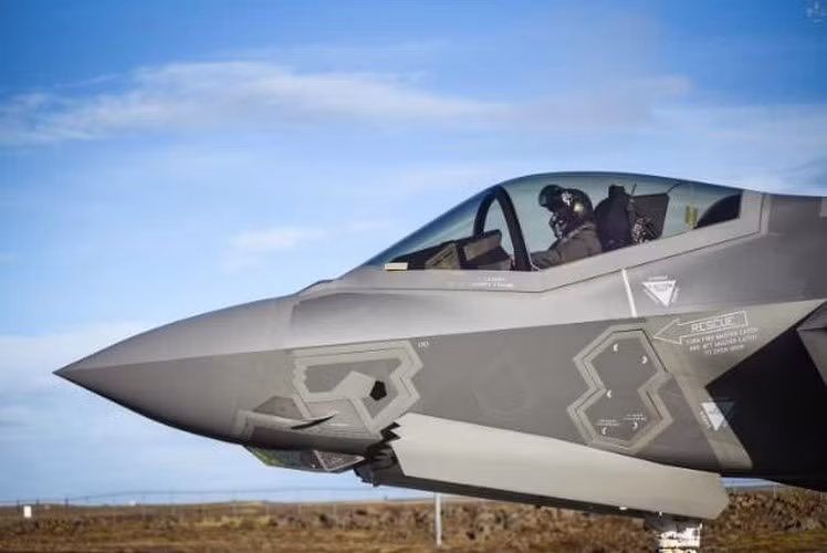 F-35 tham chiến lần đầu vào tháng 5-2018, khi Thiếu tướng Amikam Norkin tuyên bố Không quân Israel là lực lượng đầu tiên trên thế giới sử dụng F-35 trong chiến đấu thực tế.