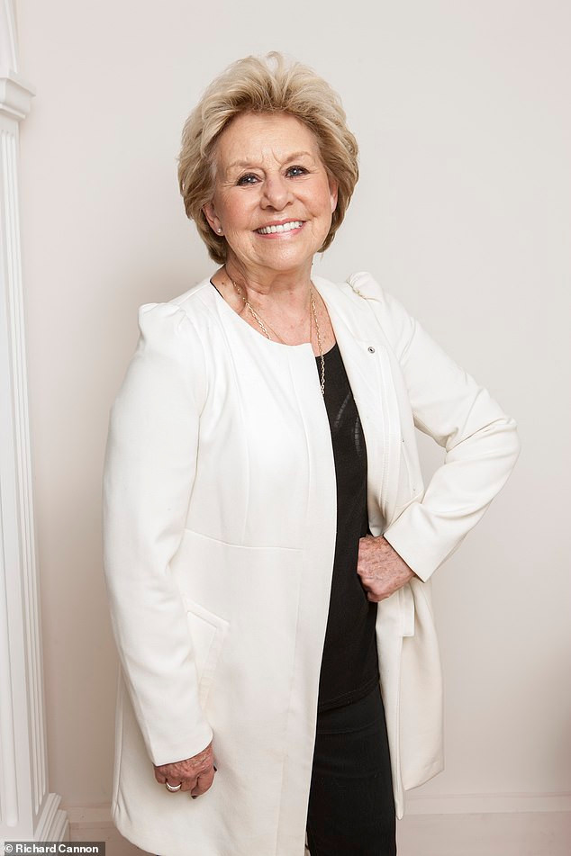 93 tuoi luon nghi minh 25, bi quyet cua cu ong song bat chap thoi gian-Hinh-3