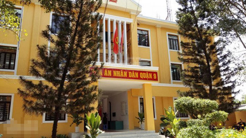 Trung ta Cong an “keu cuu” vi… 4 nam chua duoc ly hon