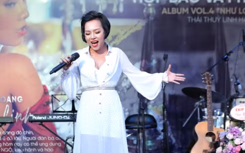 Ca khuc “Hay ngoi xuong day” lan dau duoc cap phep hat tai Viet Nam