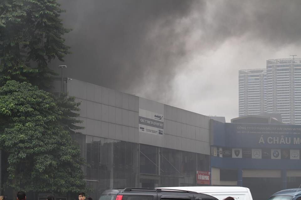 Khoảng 20 phút xảy ra hỏa hoạn đám cháy đã được khống chế.