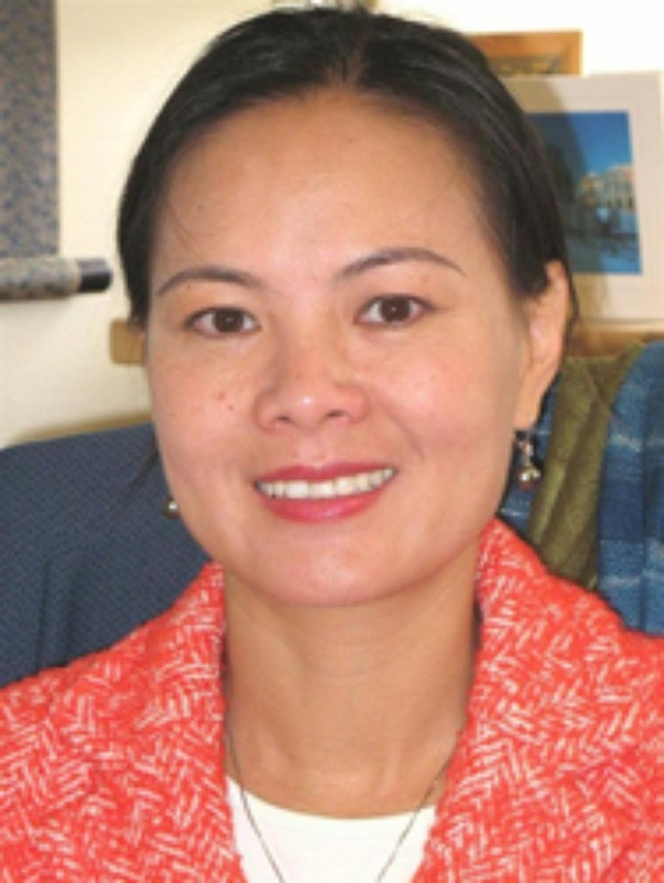 Bà còn gặt hái hàng loạt giải thưởng danh giá như: Giải thưởng nghiên cứu trẻ Hoa Kỳ", Giải sự nghiệp nghiên cứu khoa học quốc gia… 