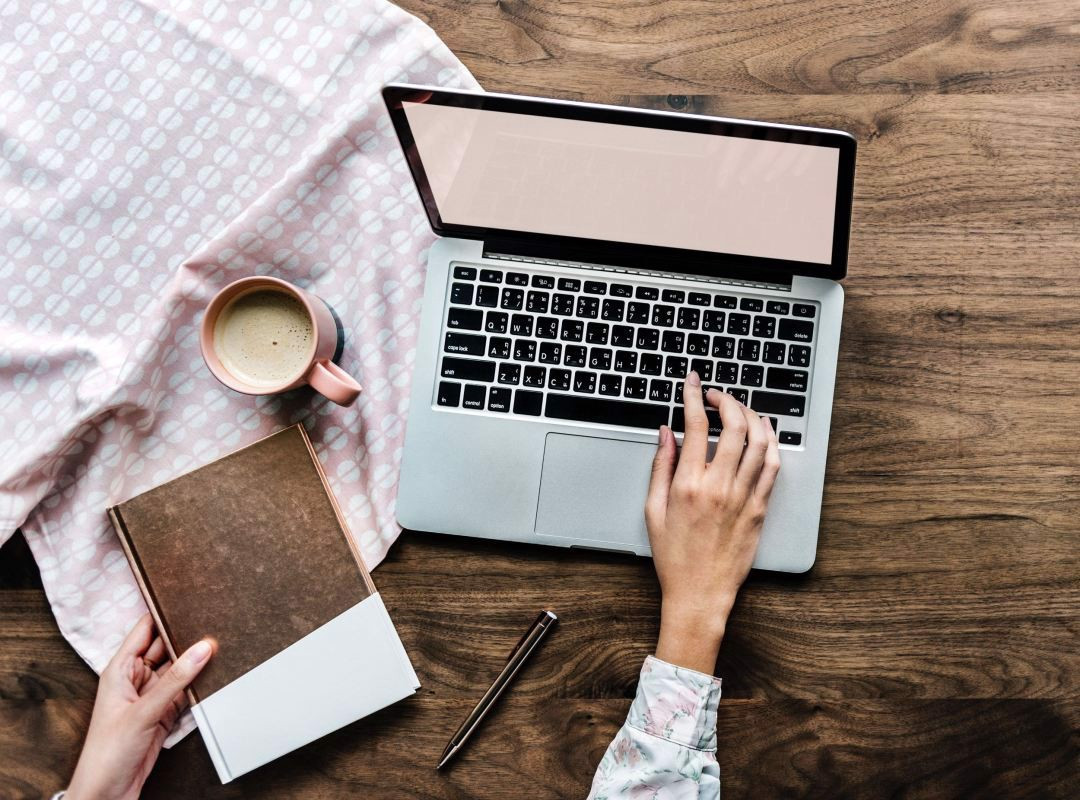 Với những chỉ dẫn cho từng trường hợp cụ thể cuốn sách Thay đổi 1% cách làm việc, 99% đạt được thành công giúp người đọc nhận thức được những thói quen chưa chuẩn của mình để thay đổi và làm cho công việc tốt hơn.