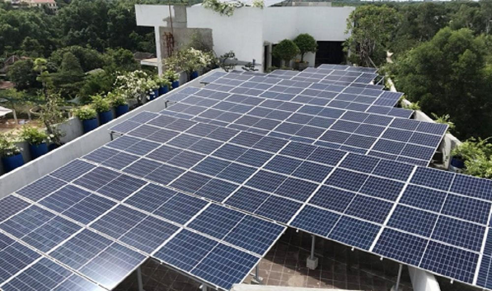 Mức giá mua này đang cao hơn mức giá bán lẻ điện bình quân của EVN đến khách hàng, đây là cơ chế ưu đãi để khuyến khích khách hàng đầu tư lắp đặt điện mặt trời trên mái nhà. 