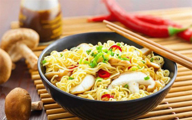 An mi tom moi ngay, co the ban se the nao?