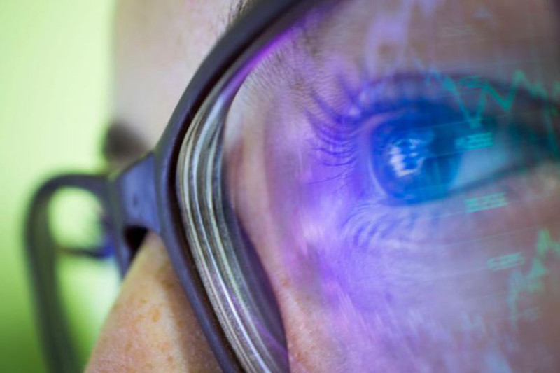 Nhìn chung, các nghiên cứu đều chỉ ra rằng tác động của ánh sáng màu xanh tới việc ức chế melatonin là hoàn toàn có thật và nó là nguyên nhân đầu tiên đưa con người tới việc khó ngủ, mất ngủ.