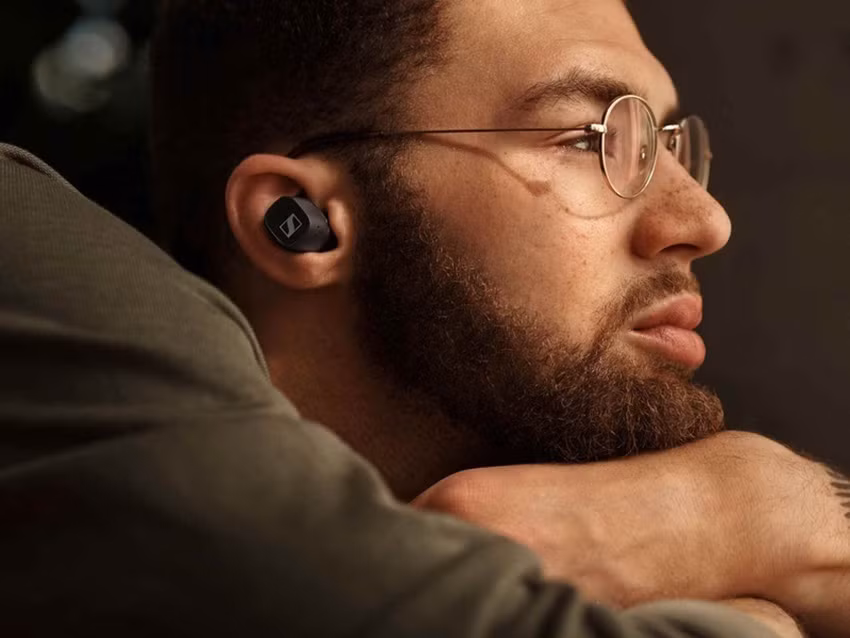 Hệ quả của nó, theo các chuyên gia từ Đại học Leicester (Anh) chính là hỏng lớp vỏ bên ngoài của tế bào thần kinh tai và cuối cùng gây ra điếc. 