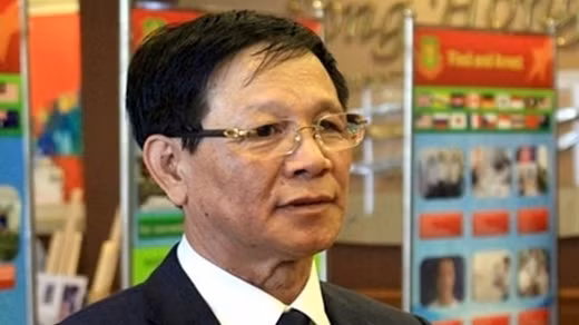 Sau nga quy, ong Phan Van Vinh da tro lai trai giam, chuan bi hau toa