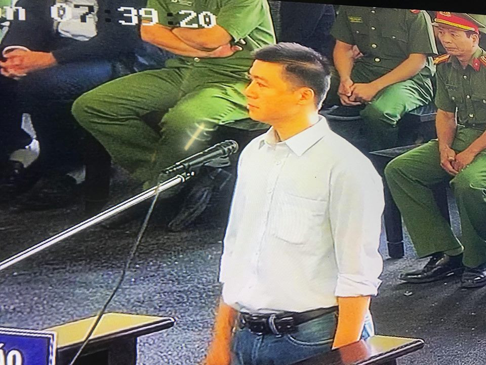 “Ong trum” nghin ty Phan Sao Nam khoc nghen noi vo con dang o nha thue