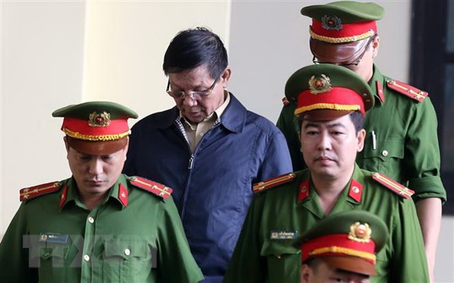 Xet xu ong Phan Van Vinh: “Co the luc lon bao ke, cu yen tam lam“-Hinh-3