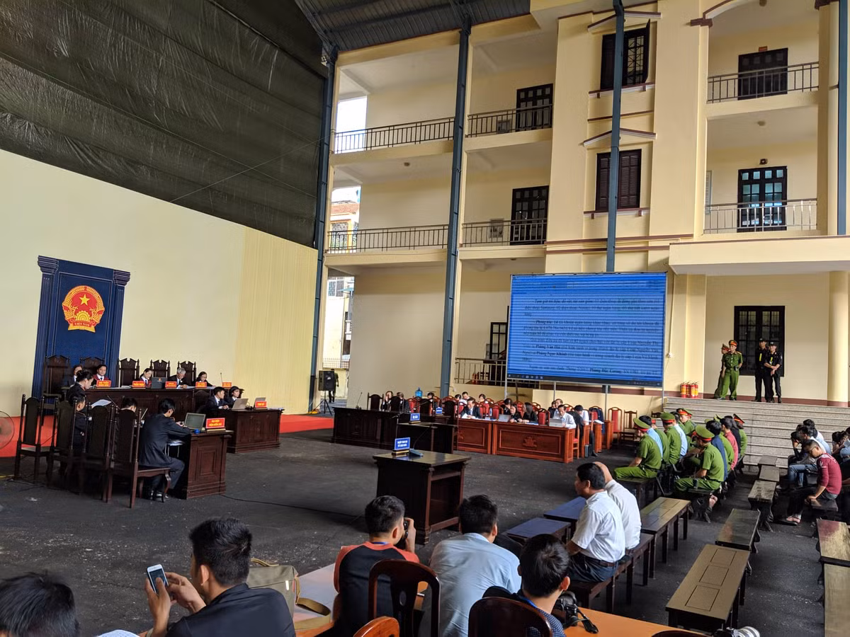 Cao trang lat chieu tro “chong lung” cua ong Phan Van Vinh, Nguyen Thanh Hoa