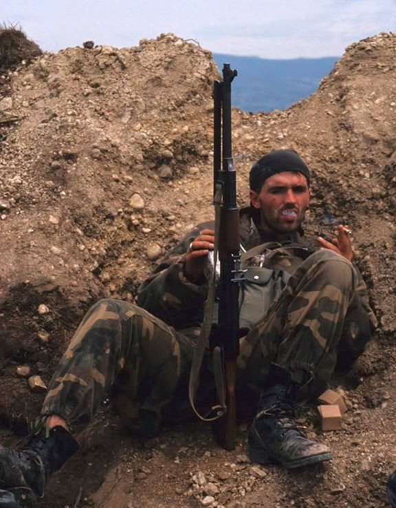 Ở chiều hướng đối diện, "Đại Croatia" và "Đại Albania" cũng là các luồng tư tưởng dần hình thành, dẫn tới những cuộc đồi đầu ngày càng leo thang giữa các dân tộc trong quốc gia Nam Tư cũ này. Nguồn ảnh: Proboard.