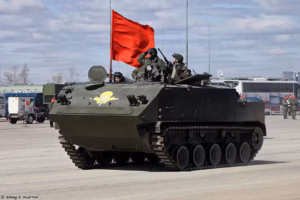 Với trọng lượng quá nhẹ của mình, BTR-MDM có khả năng được chuyên trở bằng các loại máy bay vận tải như Il-76 hay thậm chí là trực thăng AN-124 hay Mi-26. Nguồn ảnh: Vitaly.