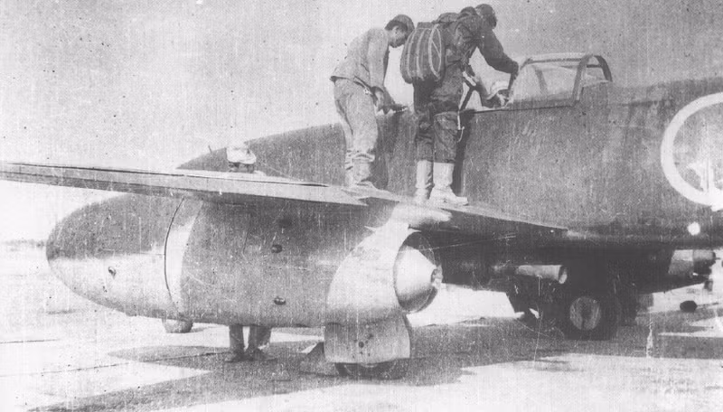 Là loại tiêm kích chỉ một chỗ ngồi, Nakajima theo tính toán có thể bay với tốc độ tối đa 700 km/h, tầm bay 937 km. trần bay 12.000 mét và vận tốc leo 387 mét/phút. Máy bay được trang bị 4 pháo 20mm và có khả năng mang theo một quả bom trọng lượng tối đa 1000 kg. Nguồn ảnh: Pinterest.