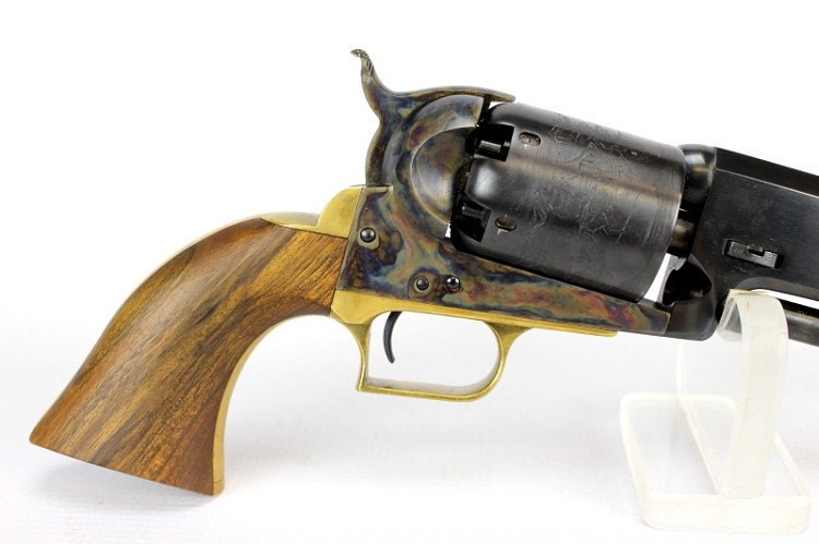 Đây cũng là khẩu súng ngắn phục vụ quân đội Mỹ qua cuộc nội chiến và liên bang miền Bắc cùng liên minh miền Nam đều sử dụng khẩu súng này trong trang bị của mình. Nguồn ảnh: Wearethemighty.