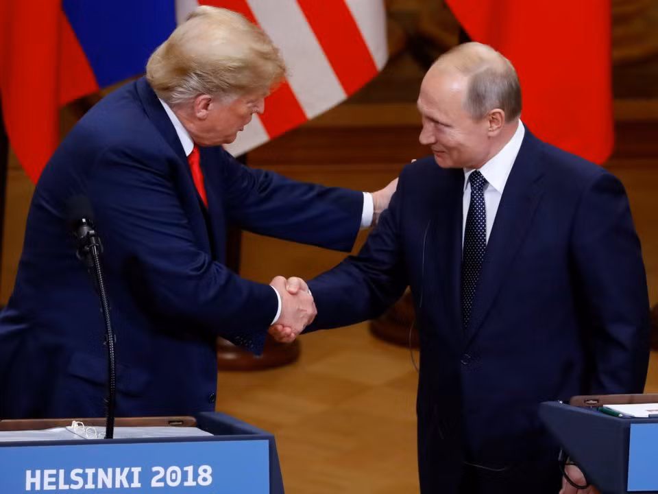 Tới thời điểm hiện tại, báo chí Nga thậm chí còn gọi ông Putin là "điệp viên nắm mạng sống của cả tỷ người" mặc dù sự nghiệp tình báo của ông đã kết thúc nhiều thập niên trước. Nguồn ảnh: BI.