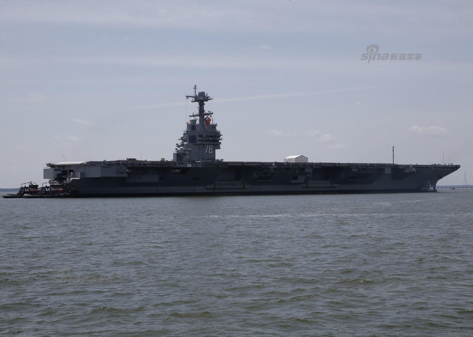 Cả hai tàu này đều có trang bị bốn trục dẫn động. Xét về tốc độ tối đa, tàu sân bay Enterprise của Mỹ thậm chí còn nhanh hơn cả tàu sân bay Ford đời mới với tốc độ của chiếc Enterprise lên tới 33,6 hải lý/giờ trong khi đấy lớp Ford chỉ đạt tốc độ tối đa 30 hải lý trên giờ. Nguồn ảnh: Sina.