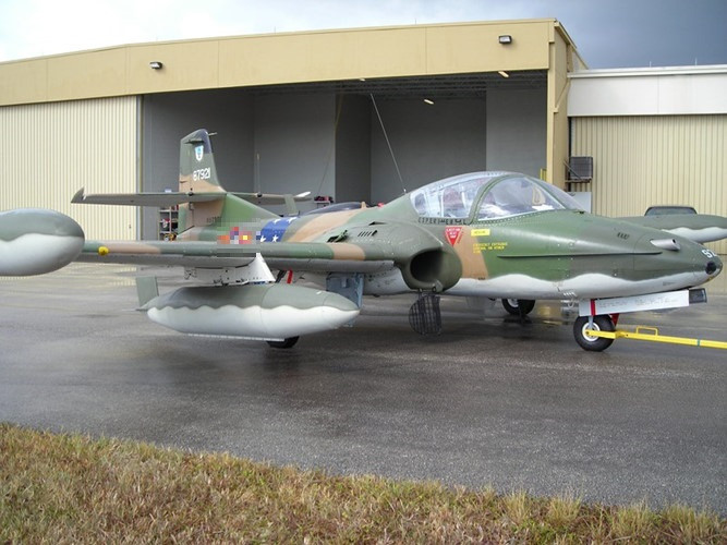 Đến tháng 11/2012, chiếc A-37B lịch sử từng được Nguyễn Thành Trung sử dụng để đánh bom sân bay Tân Sơn Nhứt đã cất cánh trở lại. Phía Mỹ đã khôi phục lại nguyên bản chiếc máy bay này như thời nó còn phục vụ trong Không quân Sài Gòn. Nguồn ảnh: Infonet.