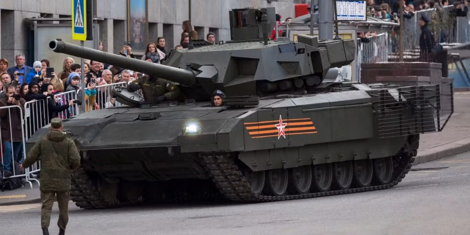 Qua nhiều phương tiện truyền thông, các siêu vũ khí Nga và Trung Quốc đã khiến người dân Mỹ "lo sốt vó" với khả năng được mô tả là "không có đối thủ". Tuy nhiên thực tế lại không phải như vậy và tờ Business Insider vừa có bài trấn an người dân nước này. Nguồn ảnh: BI.