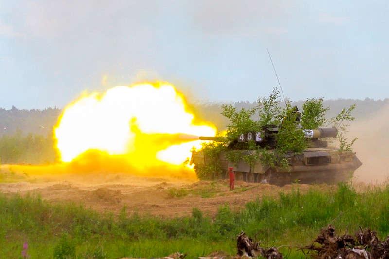 Biên chế của Sư đoàn Tăng cận vệ số 4 bao gồm các Trung đoàn xe tăng số 12, 13, 14, trung đoàn bộ binh cơ giới số 423, trung đoàn pháo tự hành số 275, trung đoàn phòng không 538. Nguồn ảnh: Fotoreport.