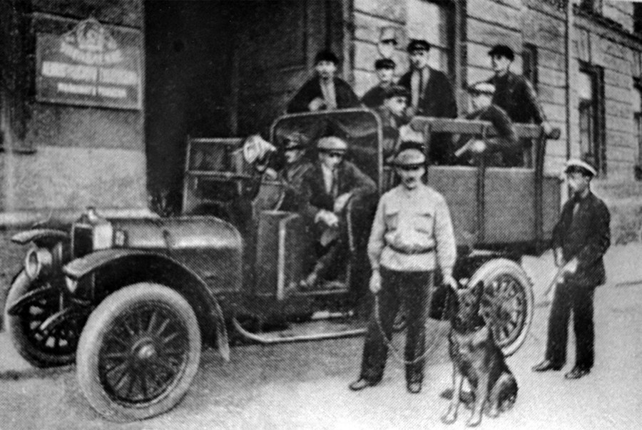 Kể từ sau Cách mạng Tháng 10 Nga, lực lượng Cảnh sát ở Nga đã được tăng cường quân số, trang bị và tất nhiên, trọng trách của lực lượng này cũng nhiều hơn. Nguồn ảnh: RBTH.