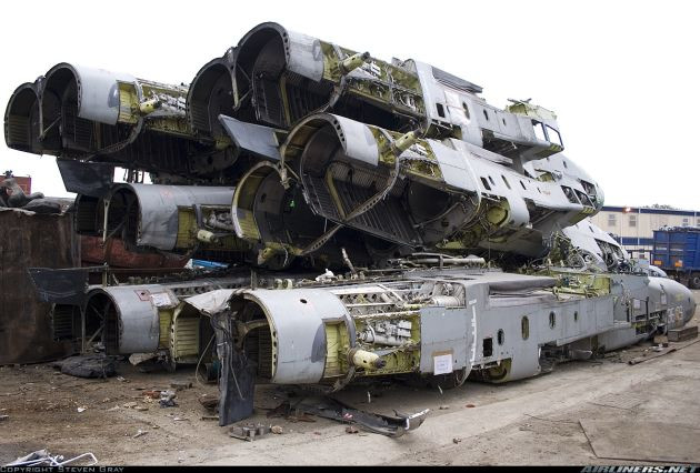 Mặc dù vậy, hệ thống điều khiển, cụm động cơ của Thiên Nga Trắng Tu-160 được cho là đã bị thất lạc một phần trong quá trình phá huỷ và rất có thể đã được Trung Quốc mua lại. Nguồn ảnh: Airliners.