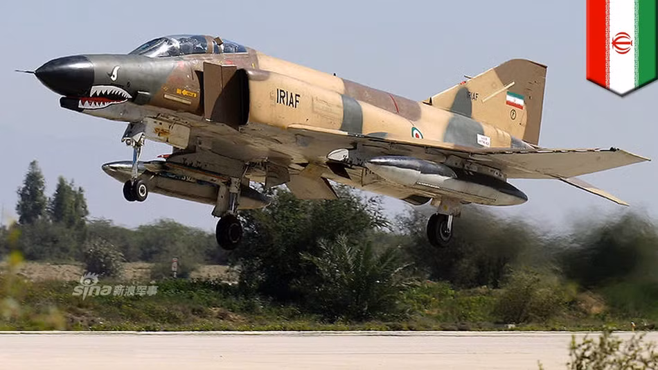Năm 2014, truyền thông Al Jazeera cũng cho biết những chiếc F-4 của Iran đã trực tiếp tham chiến chống IS ở Iraq. Sau đó một vài ngày, Mỹ cũng xác nhận thông tin này thông qua sự xác nhận của mạng lưới tình báo Mỹ ở Trung Đông. Nguồn ảnh: Sina.
