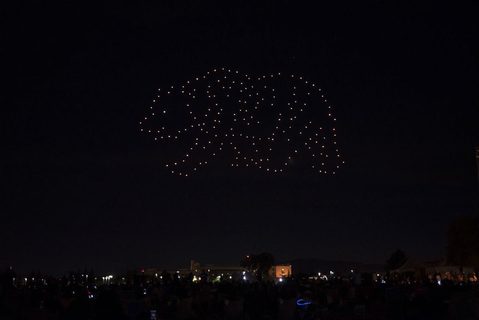 Về cơ bản, thị trường máy bay không người lái của Mỹ được coi là nằm trong sự kiểm soát của Không quân nước này. Đơn giản là Không quân Mỹ hiện đang nắm giữ công nghệ và bằng sáng chế của phần lớn các loại thiết bị được sử dụng trên máy bay không người lái. Nguồn ảnh: BI.