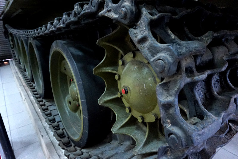 Đây là chiếc xe tăng thuộc loại Type 59 do Trung Quốc sản xuất. Về cơ bản, Type 59 là phiên bản nội địa hóa của xe tăng T-54B do Liên Xô sản xuất với thông số gần như tương đồng. Nguồn ảnh: Infonet.