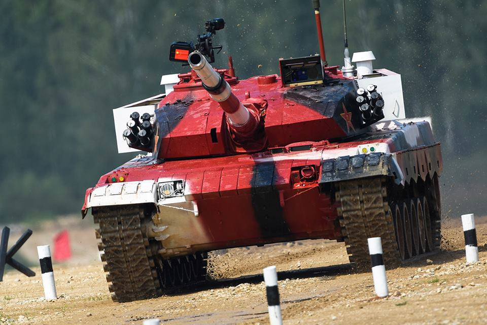 Theo đó xe tăng Trung Quốc xuất hiện tại cuộc thi đua tăng quốc tế Tank Biathlon tới nay đã là năm thứ năm, và cả năm lần Trung Quốc đều sử dụng Type 96 từ các biến thể Type 96A và cho đến nay là Type 96B. Vậy chiếc xe tăng chiến đấu chủ lực này có gì đặc biệt?