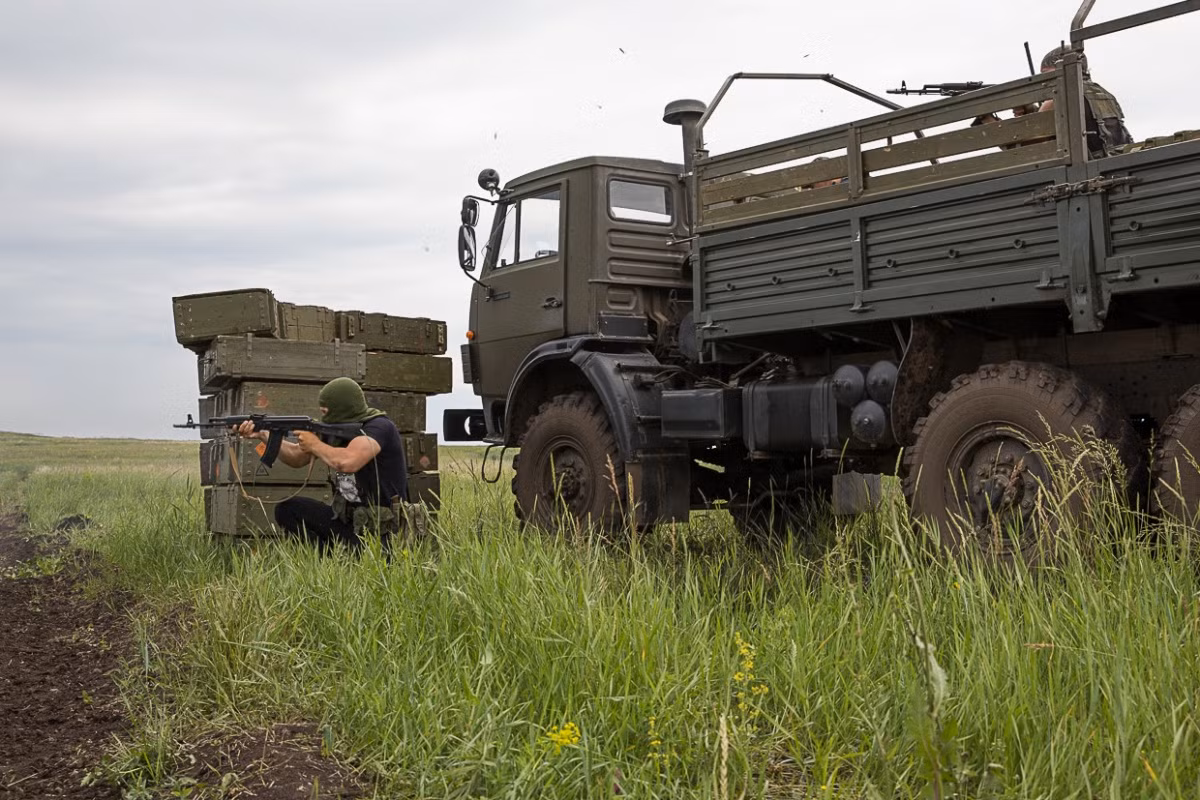 Quân xanh đóng vai khủng bố trong cuộc tập trận. Nguồn ảnh: Chelyabinsk.