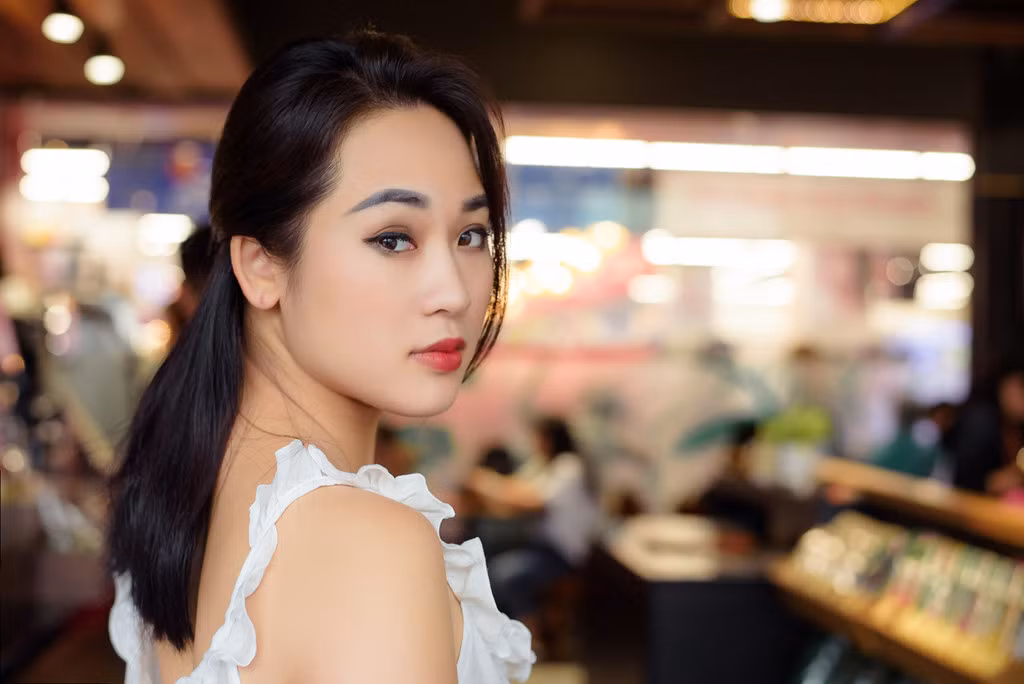 Cô tiết lộ bạn trai là người nhu nhược, không mang lại tương lai dài lâu.