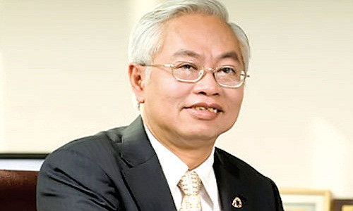 Dinh chi chuc vu loat sep cua ngan hang DongA Bank