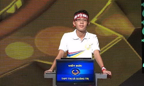 Nam sinh Quang Tri buc toc gianh ngoi Quan quan Olympia 2015