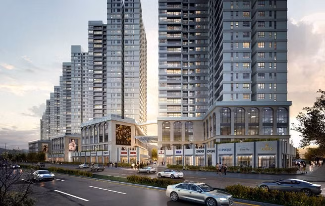 Bên cạnh đó, thị trường bất động sản sôi động với các dự án khởi công trong tháng 8/2015. Ngày 03/08/2015, chủ đầu tư Novaland chính thức động thổ và khởi công dự án mới Sunrise Riverside (Nhà Bè, TP HCM).