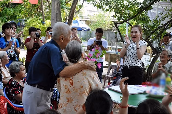 Tài sản “khủng” của nữ ca sĩ giàu nhất nhì Showbiz Việt - Hình 15 Tai san “khung” cua nu ca si giau nhat nhi Showbiz Viet-Hinh-15