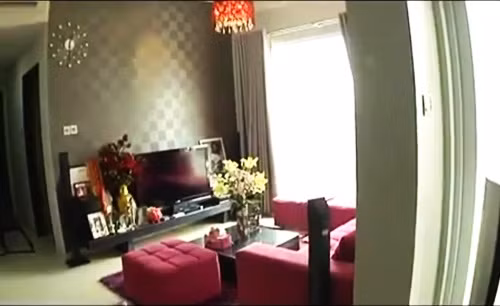 Khác với biệt thự của Minh Hằng, nội thất trong nhà Thanh Hằng chọn tông màu đỏ nổi bật.