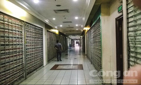 Ron nguoi loi don kinh di ve ngoi nha ma am Viet-Hinh-2