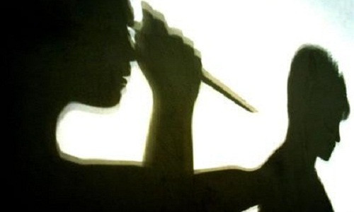 Nữ sinh lớp 10 bị bạn học dùng dao đâm liên tiếp Nu sinh lop 10 bi ban hoc dung dao dam lien tiep