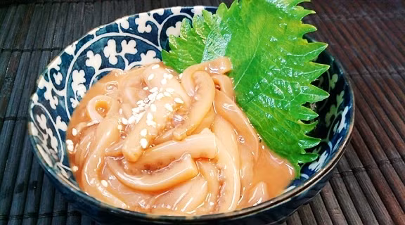 Đặc sản này bốc mùi khủng khiếp đến mức không phải ai cũng đủ can đảm thưởng thức.