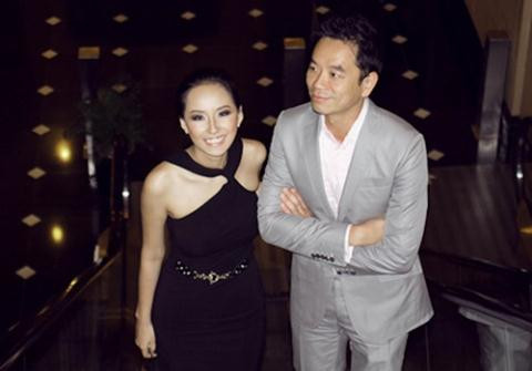 Mặc dù vướng nghi án hẹn hò nhưng cho đến nay hoa hậu Phương Thúy vẫn “đi về lẻ bóng”. Cặp đôi không xuất hiện nhiều trước truyền thông, báo chí.