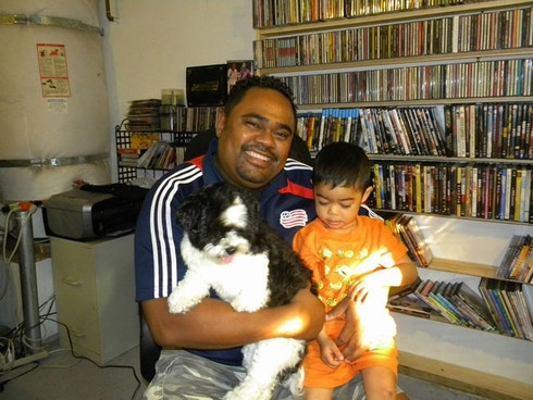 Trước khi chuyển sang lĩnh vực kinh doanh giải trí, Dũng Taylor là một kỹ sư phần mềm tại San Francisco (Mỹ).