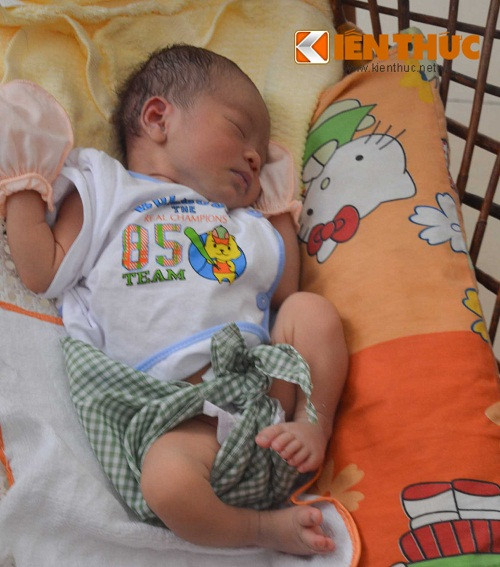 Tre so sinh chua rung ron, sot cao bi bo roi cong chua