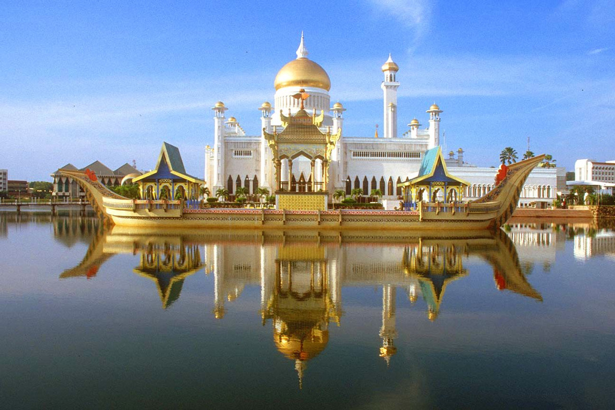 Ngoài ra, vé máy bay đi Thái Lan giá từ 315.000 đồng, Singapore từ 210.000 đồng, giúp hành khách tiết kiệm chi phí khi du lịch đến các nước nổi tiếng của châu Á.
