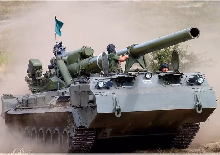 Ước tính đã có hơn 1.000 khẩu pháo 2S7 Pion được sản xuất.