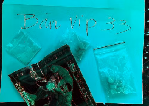 Hang tram canh sat dot kich quan bar giua TP HCM-Hinh-2