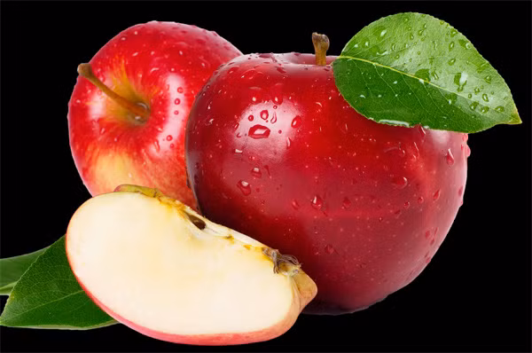 Ngoài ra, các thành phần axít có trong táo có thể làm cho lỗ chân lông sạch, rất hiệu quả trong việc ngăn ngừa hình thành mụn trứng cá.