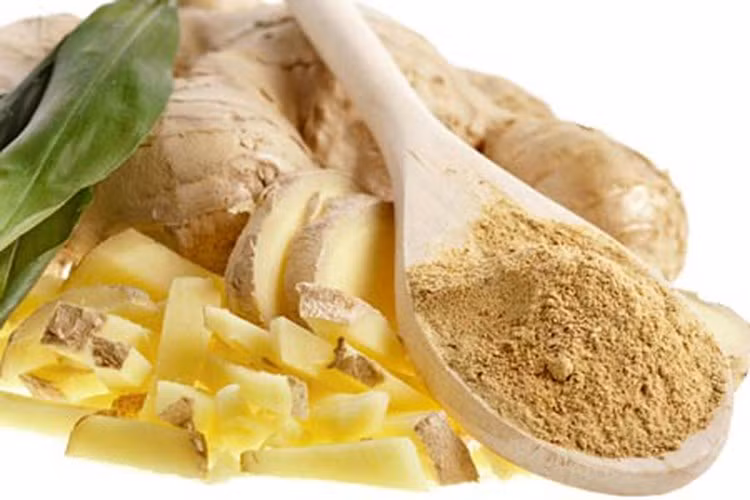 Gừng. Gừng chứa các chất chống viêm rất tốt để tiêu diệt các tế bào ung thư trực tràng. Thêm các thành phần khác như tỏi, cây oregano và hành đỏ sẽ tăng cường tác dụng tiêu diệt tế bào ung thư trong thực phẩm.