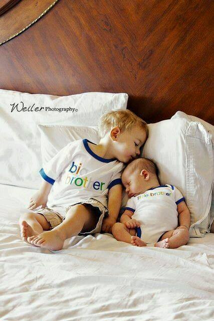 Nghiên cứu cho rằng, việc có anh chị em trong nhà, lớn lên cùng nhau, yêu thương nhau hay cả cãi nhau...đều khiến người ta hạnh phúc.