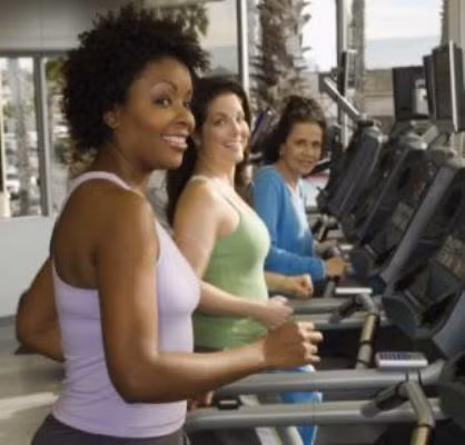 Phụ nữ gốc Phi có nhiều khả năng bị ung xơ tử cung hơn phụ nữ màu da khác. Phụ nữ Mỹ gốc Phi có nhiều khả năng để phát triển u xơ tử cung hơn so với phụ nữ da trắng.